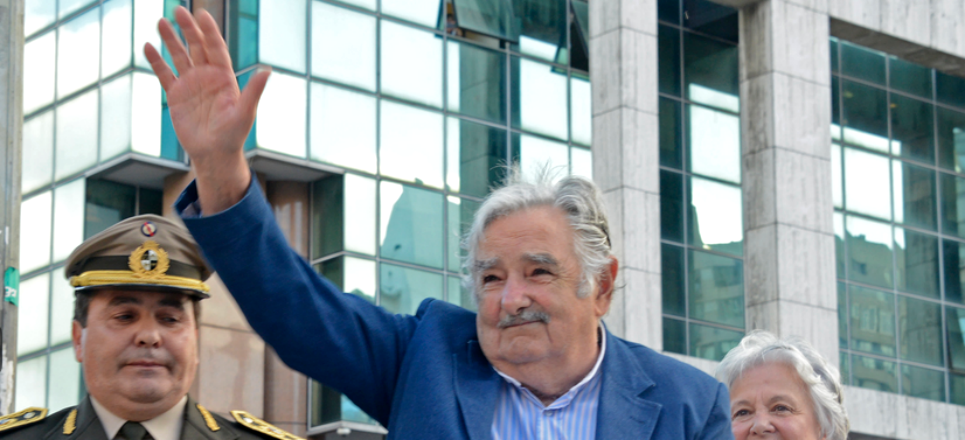 Mujica Se Despide De Uruguay Si Tuviera Dos Vidas Las Gastar A En