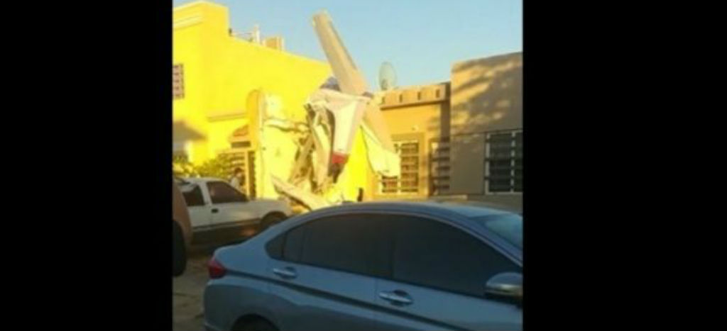 Avioneta se desploma sobre una casa en Culiacán Video Aristegui