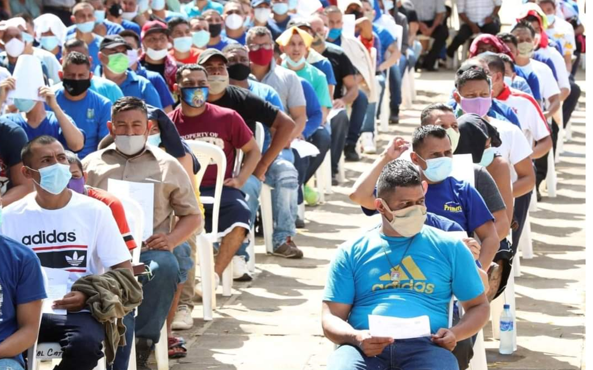 Liberan en Nicaragua más de mil presos comunes en un solo día van