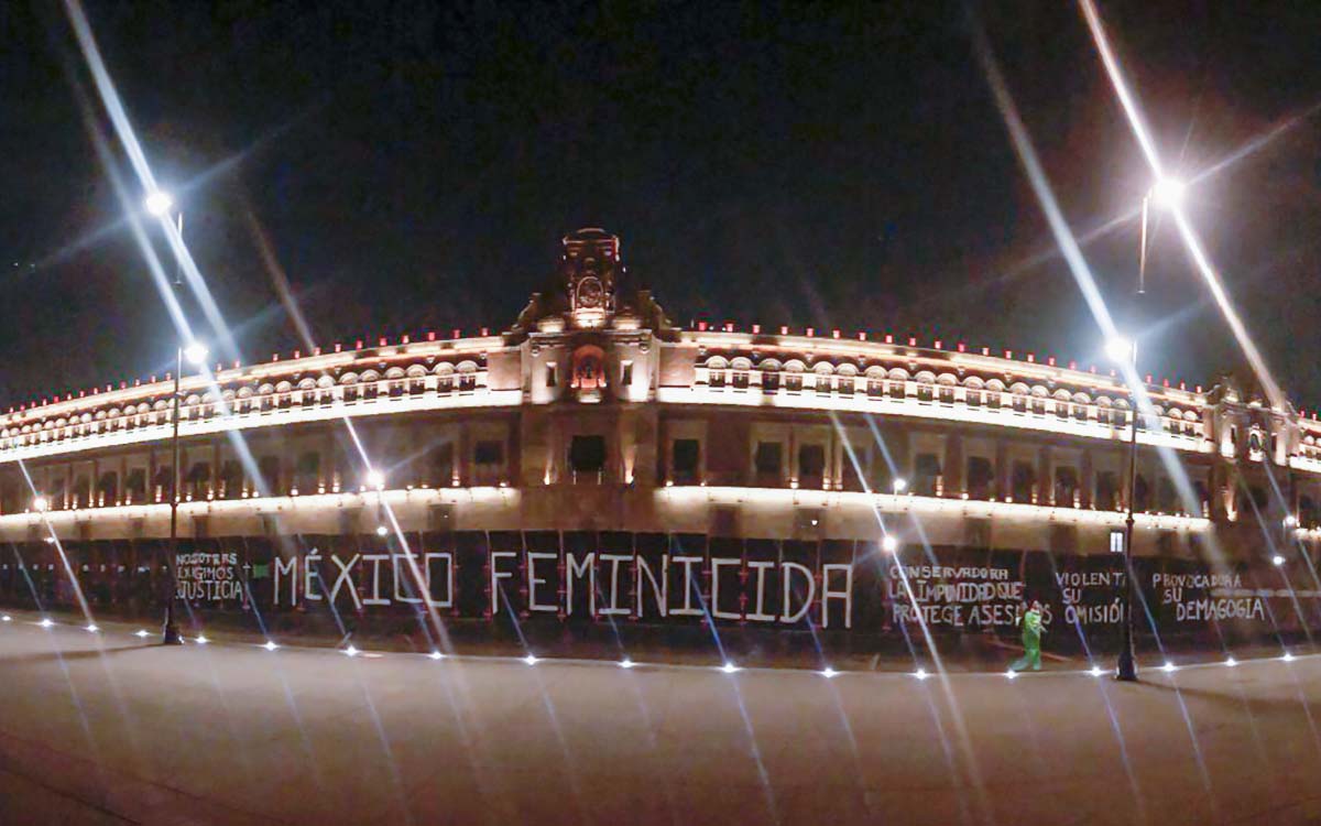 Aristegui En Vivo Mujeres Protestan Por Violencia Machista Detienen A