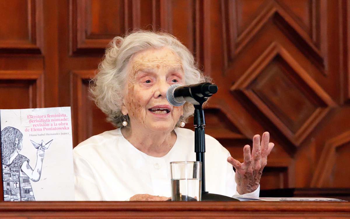 Fil De Monterrey Rendir Homenaje A La Escritora Elena Poniatowska