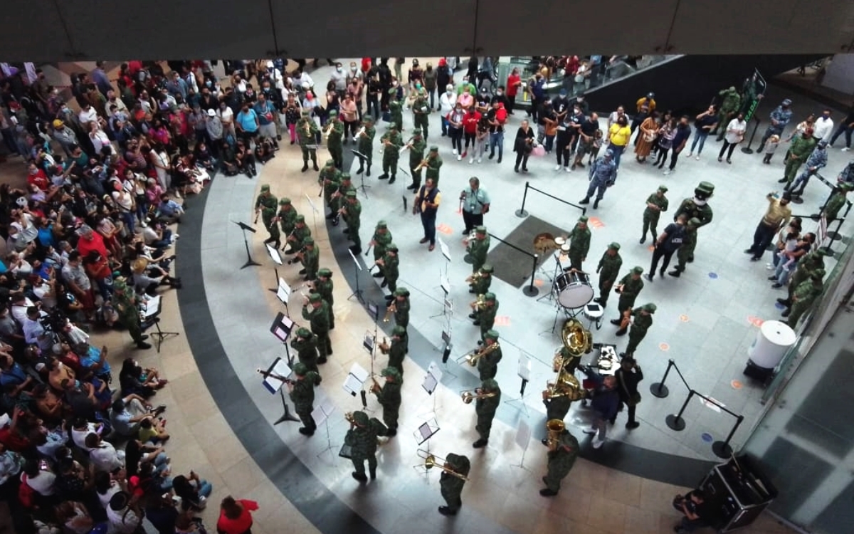 Ej Rcito Y Fuerza A Rea Mexicanos Realizar N Flash Mob Por Fiestas