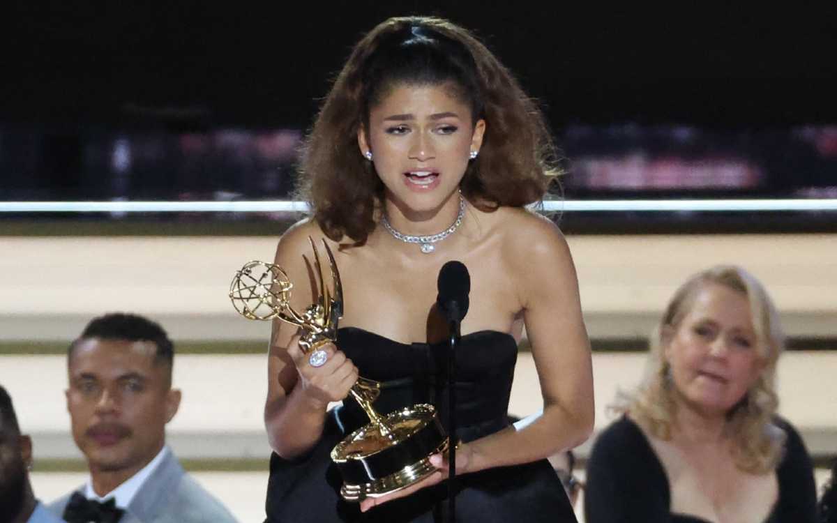 Zendaya Triunfa En Los Emmy En Los Chistes Y En La Alfombra Roja