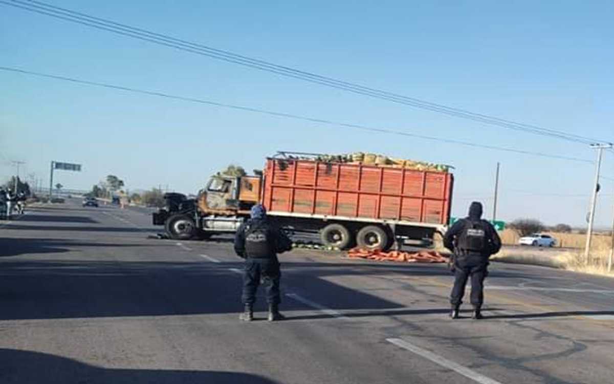 Azota violencia bloqueos e incendios de vehículos en Zacatecas