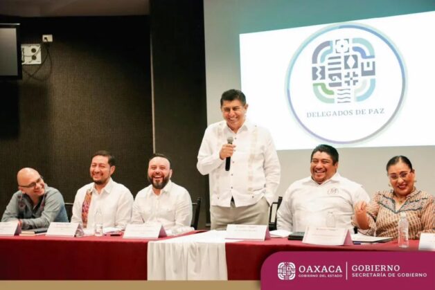 Exigen Renuncia De Donato Vargas Funcionario De Oaxaca Por Difundir