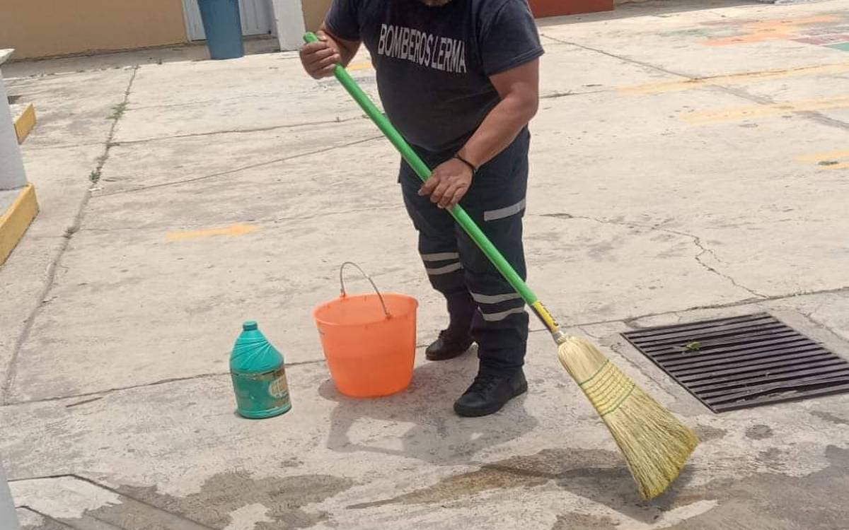 Evacuan A Personas Por Fuga De Gas En Primaria De Lerma Aristegui