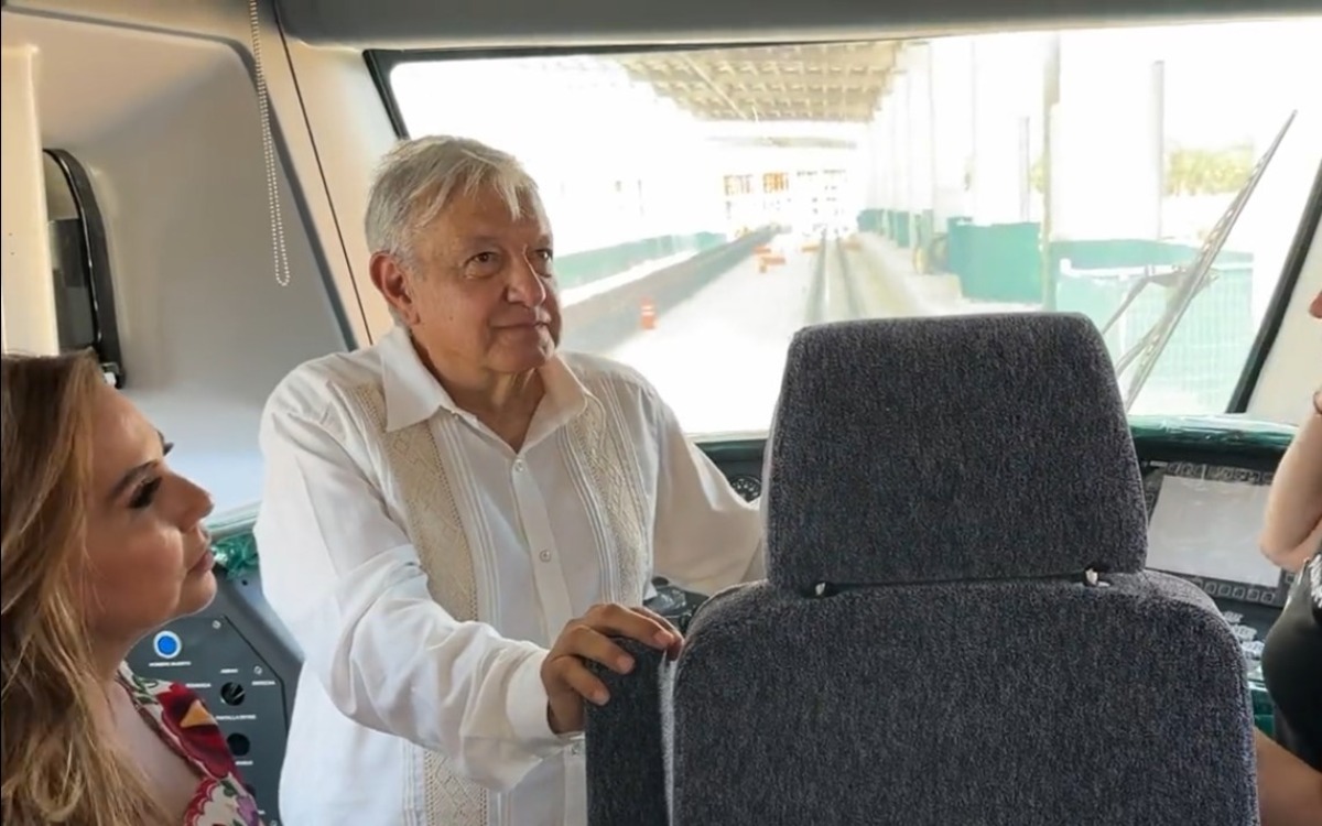 AMLO aborda el primer vagón terminado del Tren Maya Video Aristegui