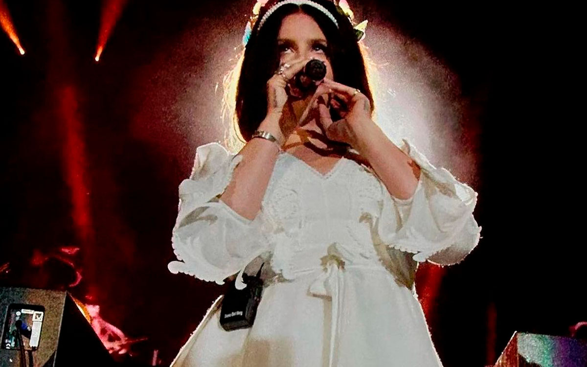 Fans De Lana Del Rey Reportan Haber Terminado En El Hospital Por