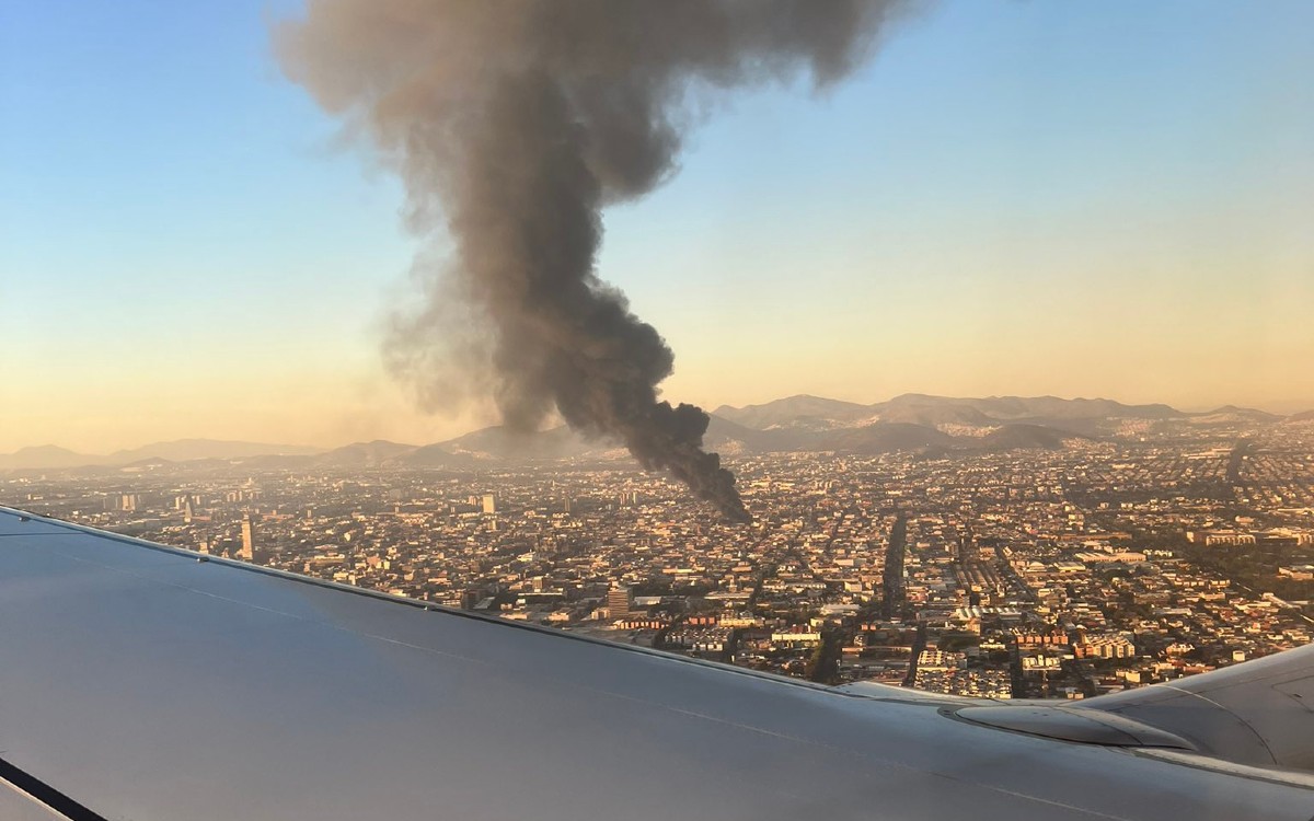 As Se Vio El Humo Del Incendio De Tepito Desde Diversos Puntos En Cdmx