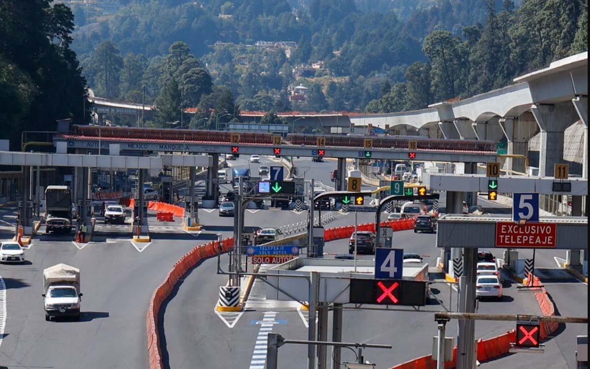 Cierran autopista México Toluca en ambos sentidos Toma tus