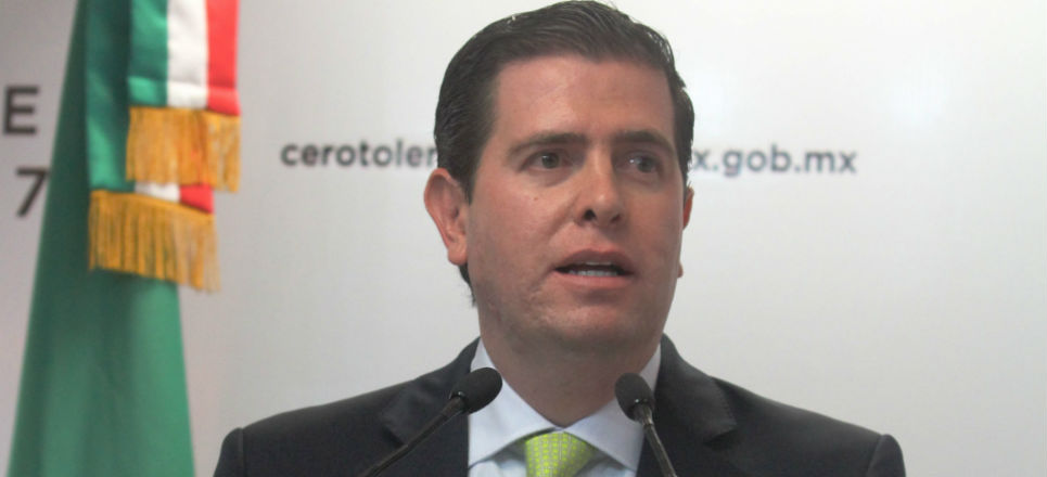 Alfredo Castillo se va al equipo de Peña; deja la PGJEM Alfredo Castillo se va al equipo de Peña; deja la PGJEM