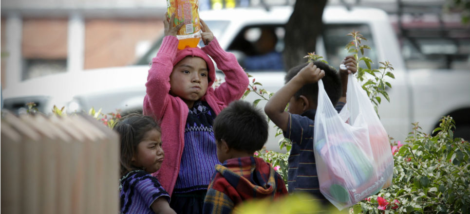 Los niños, los más afectados por la pobreza: Estudio presentado en CNN ...