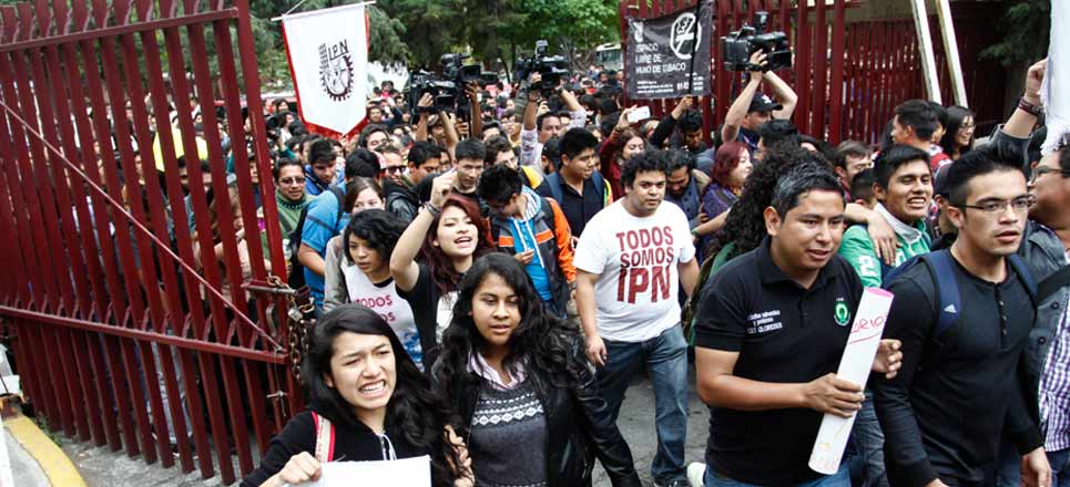 Toman oficinas de la dirección general del IPN | Aristegui Noticias