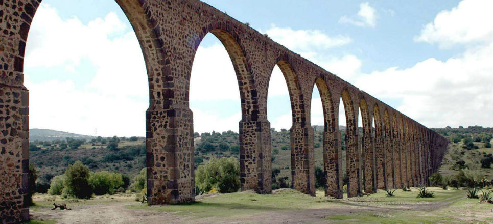 Acueducto del Padre Tembleque, nombrado Patrimonio Mundial por la UNESCO Acueducto del Padre Tembleque, nombrado Patrimonio Mundial por la UNESCO