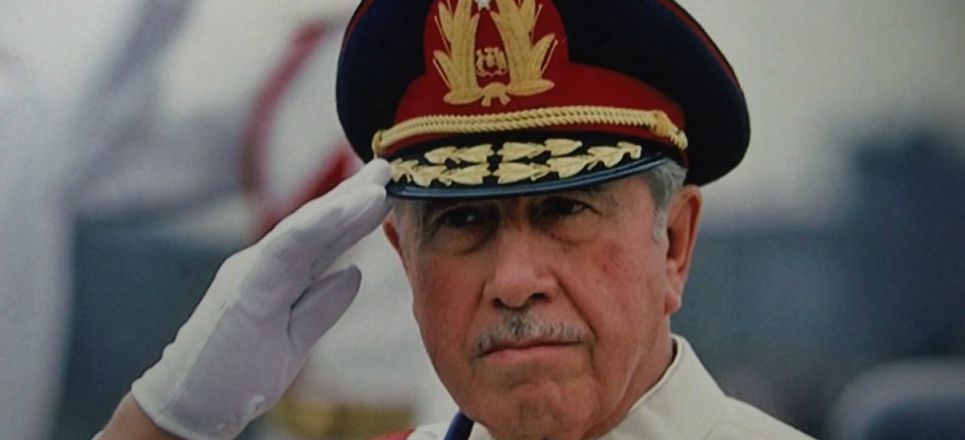 Chile: Juez absuelve a Pinochet de crímenes de lesa humanidad por estar muerto Chile: Juez absuelve a Pinochet de crímenes de lesa humanidad por estar muerto