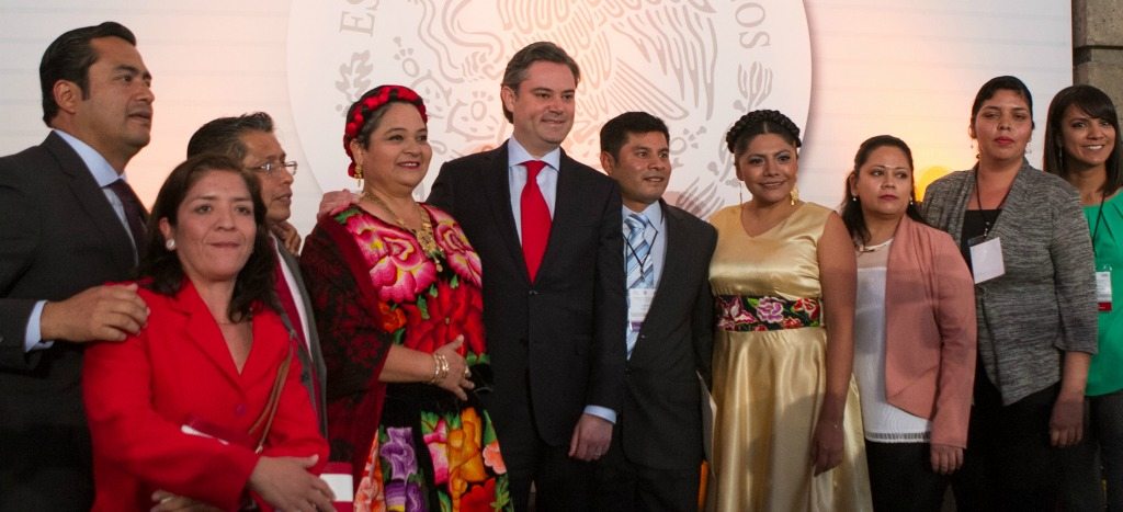 3,360 maestros serán despedidos por no evaluarse 3,360 maestros serán despedidos por no evaluarse