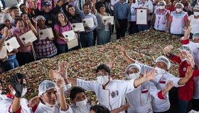 Preparan en Oaxaca la tlayuda más grande del mundo por el Día del Amaranto