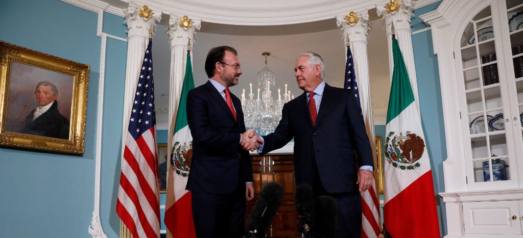 EU ofrece ayuda a México tras terremoto y huracán