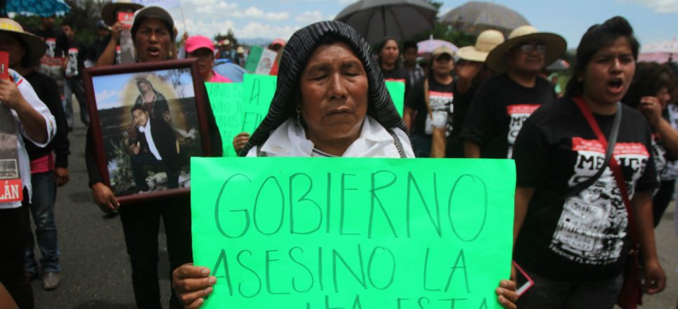 Balas de policía estatal provocaron primeros muertos en Nochixtlán: CDNH Balas de policía estatal provocaron primeros muertos en Nochixtlán: CDNH