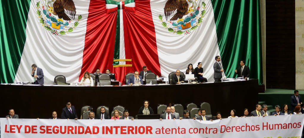 Pese a críticas de ONU y CNDH, Ley de Seguridad Interior avanza y va al Senado Pese a críticas de ONU y CNDH, Ley de Seguridad Interior avanza y va al Senado