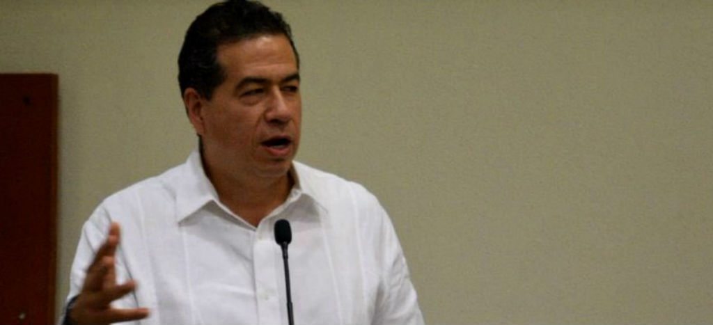 Evidente "maquinación" para quedarse con licitación del fallido Tren México-Querétaro: ex diputado Evidente "maquinación" para quedarse con licitación del fallido Tren México-Querétaro: ex diputado