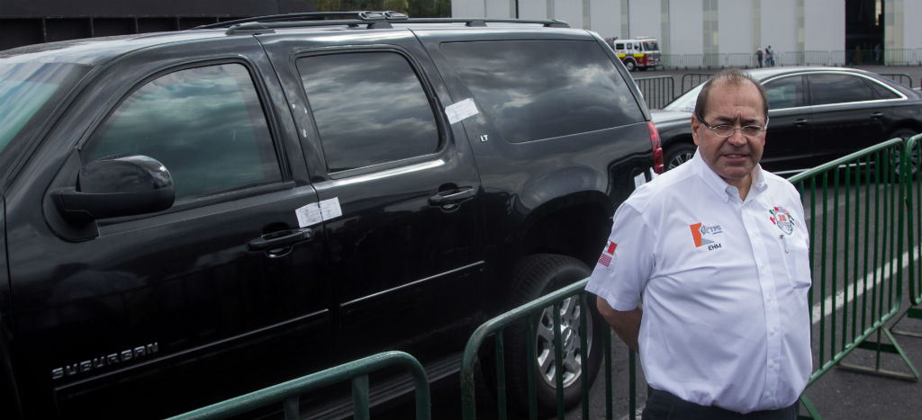 Entregan a comprador "La Bestia" mexicana que usó Peña Nieto | Video Entregan a comprador "La Bestia" mexicana que usó Peña Nieto | Video