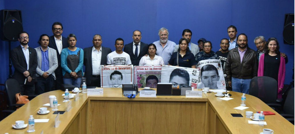 Inician Nueva Etapa En Investigación Del Caso Ayotzinapa Aristegui Noticias