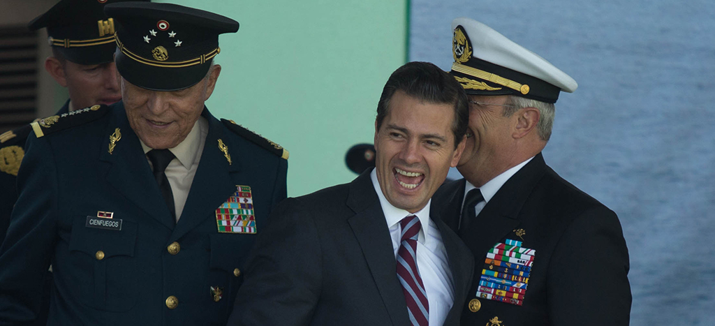 Da tristeza que EPN refuerce su imagen de frivolidad: Roberto Rock | Entérate Da tristeza que EPN refuerce su imagen de frivolidad: Roberto Rock | Entérate