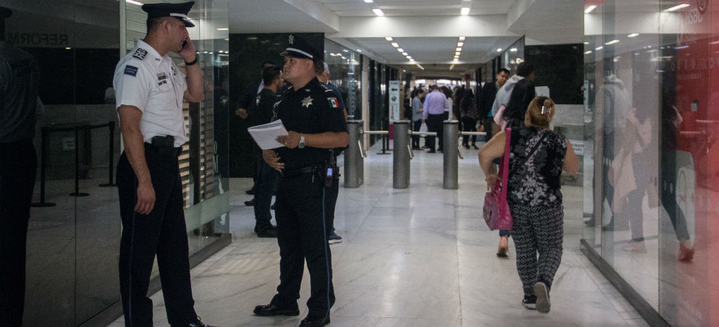 Aristegui En Vivo 07/08/19: el robo a Casa de Moneda; ¿qué fue de las máquinas San Román?; las cifras de la pobreza y más Aristegui En Vivo 07/08/19: el robo a Casa de Moneda; ¿qué fue de las máquinas San Román?; las cifras de la pobreza y más