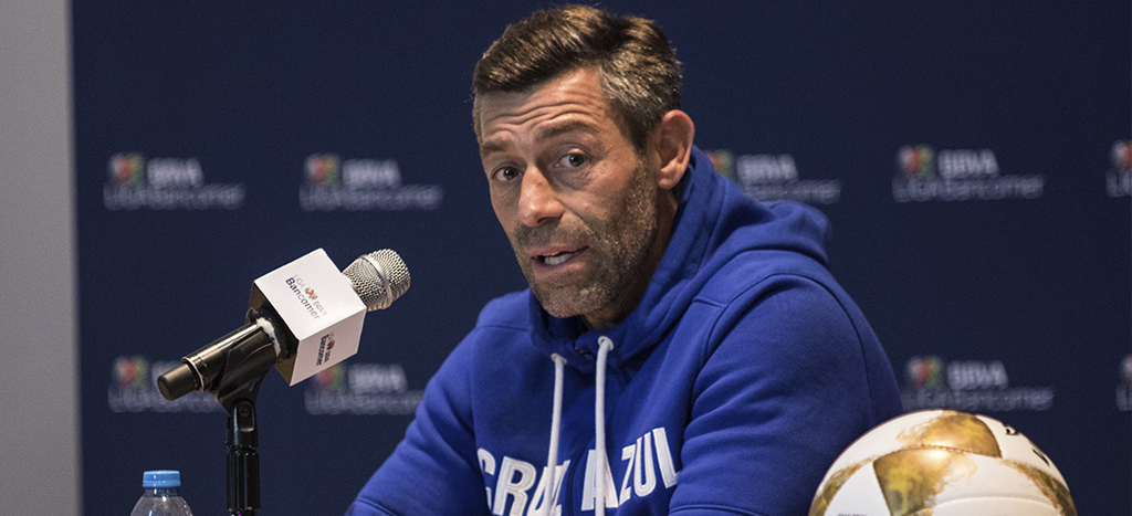 Anuncia Cruz Azul el cese del técnico Pedro Caixinha y llueven nombres de estrategas para reemplazarlo Anuncia Cruz Azul el cese del técnico Pedro Caixinha y llueven nombres de estrategas para reemplazarlo