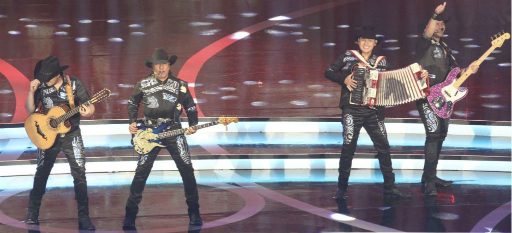 Otra vez, asaltan autobús de Bronco sobre carretera hacia Guanajuato Otra vez, asaltan autobús de Bronco sobre carretera hacia Guanajuato