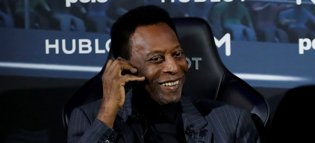Sufre Pelé depresión por culpa de su precaria movilidad | Video Sufre Pelé depresión por culpa de su precaria movilidad | Video