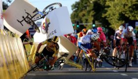 Sufre el ciclista holandés Fabio Jakobsen una brutal caída | Video