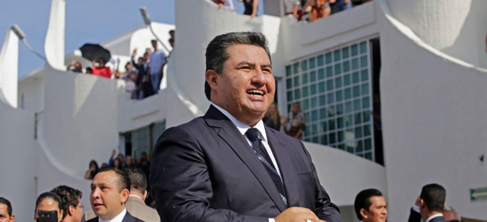 De Bellas Artes a prisión: Naasón Joaquín, líder de La Luz del Mundo De Bellas Artes a prisión: Naasón Joaquín, líder de La Luz del Mundo