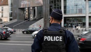 Ascienden a 27 los detenidos en relación con la decapitación de un profesor en Francia