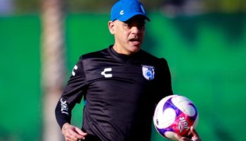 Querétaro designa como  DT a local Héctor Altamirano