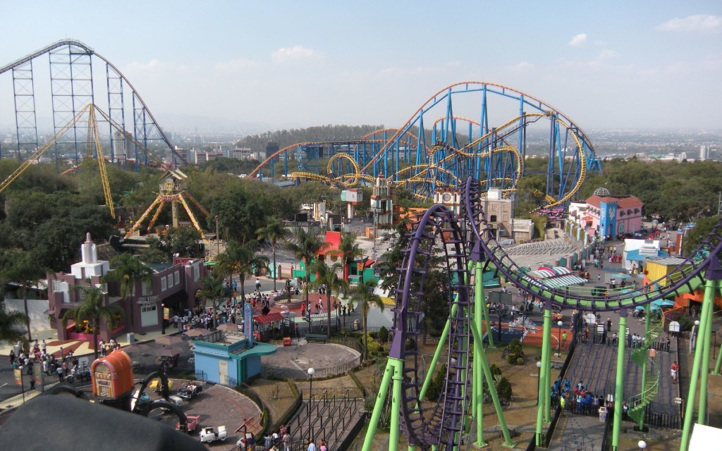 Fallecimiento de joven en Six Flags, información errónea, aclara el parque  de diversiones | Aristegui Noticias