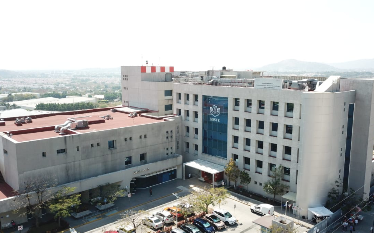Autoridades del ISSSTE denuncian ante FGR aplicación ilegal de vacunas