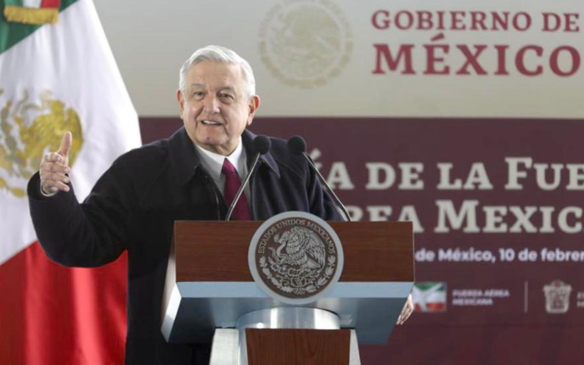 Con la Sedena y Semar estamos sacando adelante al país: AMLO ...