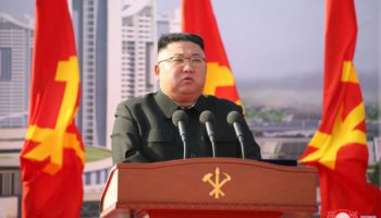 Corea del Norte afirma haber lanzado su primer satélite espía, promete más