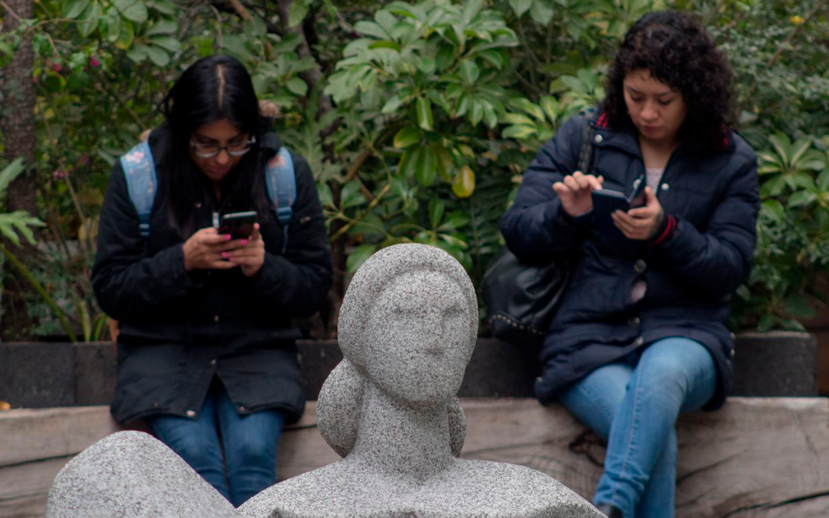 ¿En qué consiste el Padrón Nacional de Usuarios de Telefonía Móvil? Video Aristegui Noticias