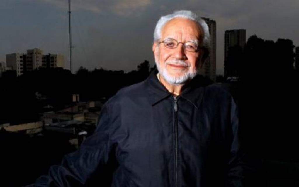 Dedican ciclo de conferencias a la obra de Francisco González Crussí