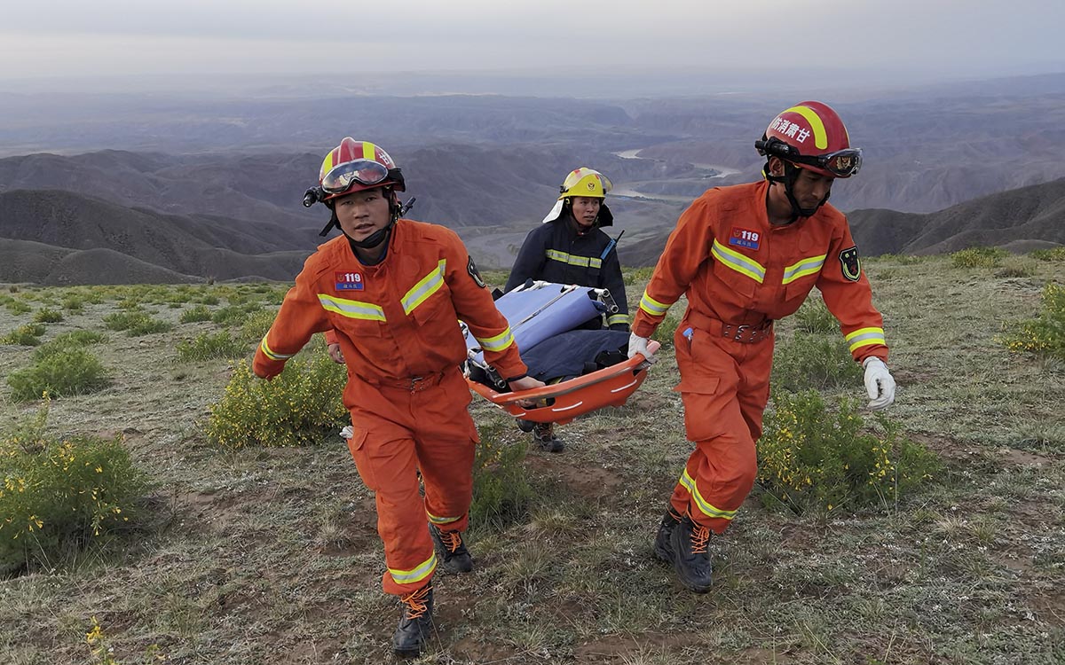 Al menos 21 muertos y ocho hospitalizados durante un maratón de montaña Al menos 21 muertos y ocho hospitalizados durante un maratón de montaña
