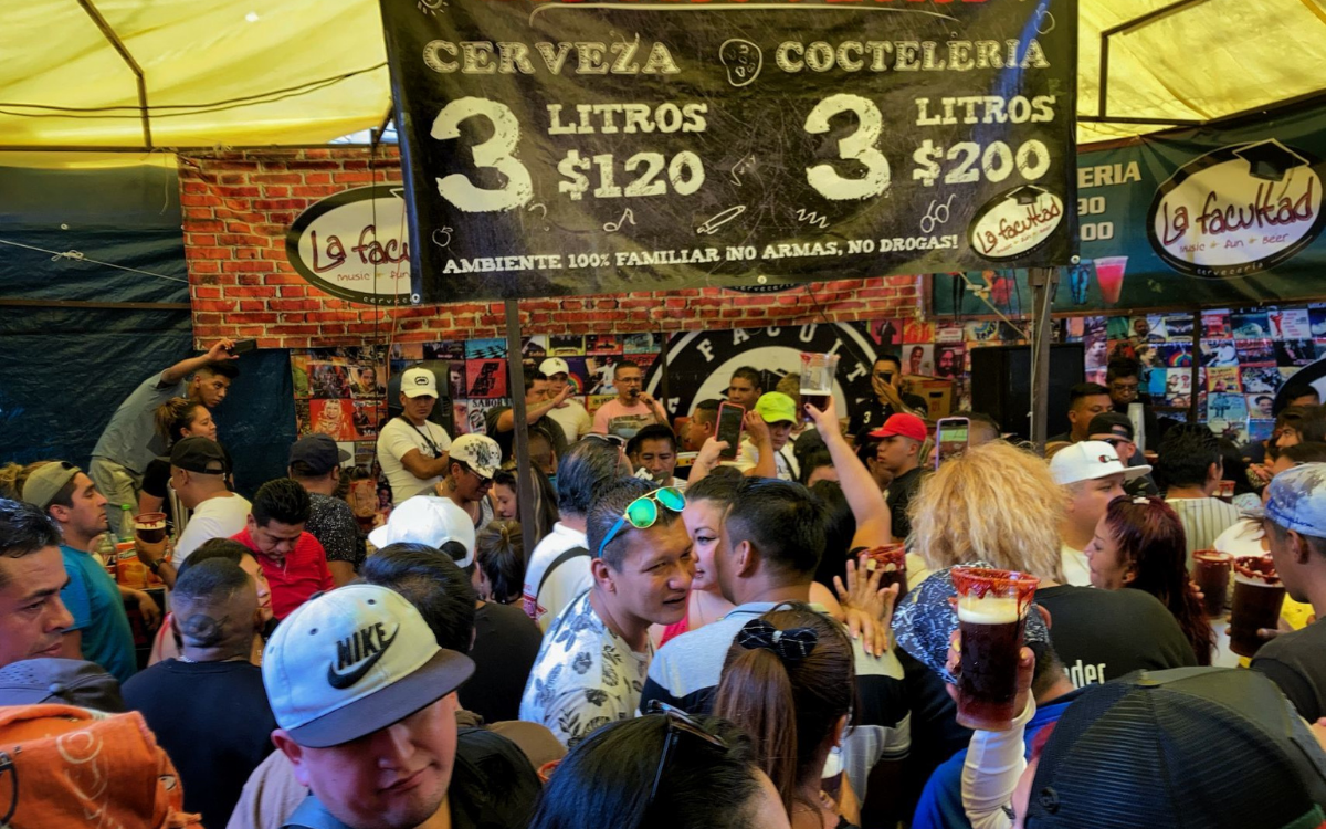 Adiós licuachelas Retiran 38 chelerías en Tepito Aristegui Noticias