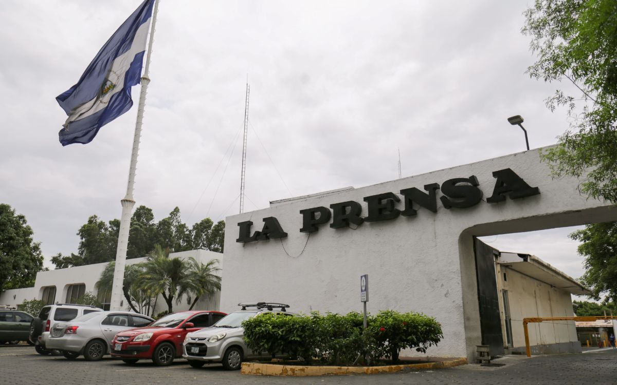 Unesco premia al diario nicaragüense La Prensa por “llevar la verdad” ante la represión; Régimen de Ortega y Murillo abandonan la agencia