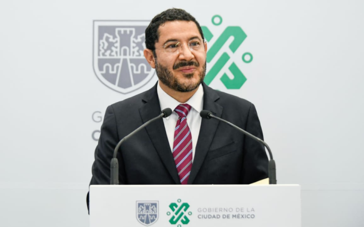 Según video y testimonios joven fue empujada en el Metro Hidalgo: Batres Según video y testimonios joven fue empujada en el Metro Hidalgo: Batres