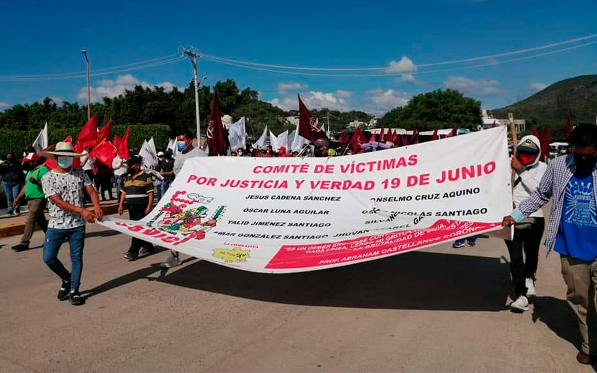 Falta ir por autores intelectuales de muertes en Nochixtlán, empezando por Peña Nieto: comité de víctimas | Video Falta ir por autores intelectuales de muertes en Nochixtlán, empezando por Peña Nieto: comité de víctimas | Video