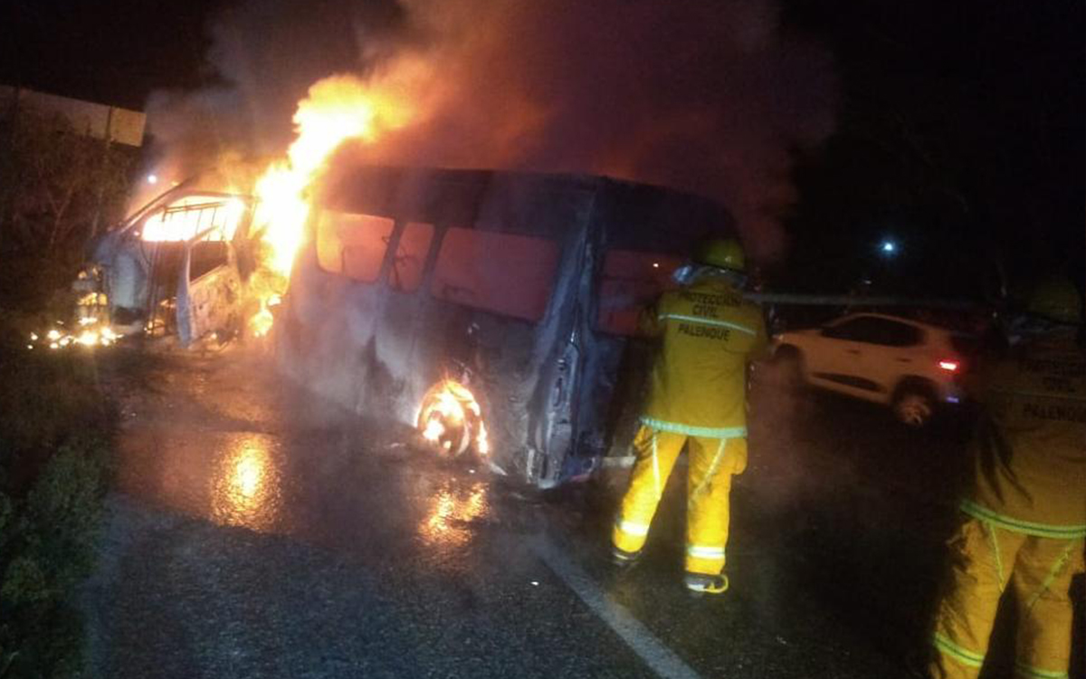 Mueren 12 Migrantes Calcinados En Accidente Carretero En Chiapas Video Aristegui Noticias 5485