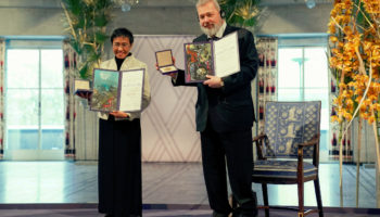 Los periodistas Maria Ressa y Dimitri Muratov reciben Nobel de la Paz en Oslo | Video