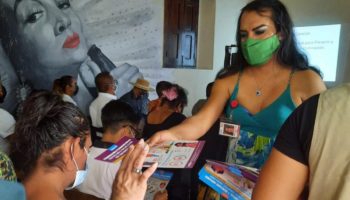 Muxes enfrentan discriminación en salud y educación en Oaxaca